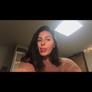 Meet your Posher, Kendra